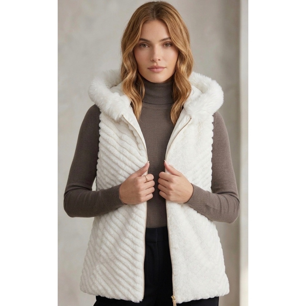 Marc New York Andrew Marc Ivory Faux Fur Hooded Vest Chevron White XL